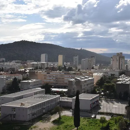 아파트 Diocles Place 스플리트