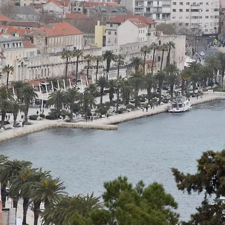 Diocles Place Apartment