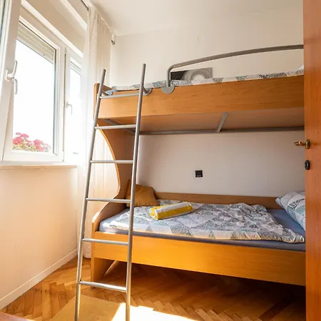 Apartment Diocles Place