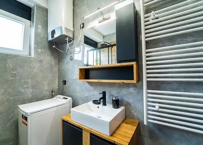 Diocles Place * Σπλιτ